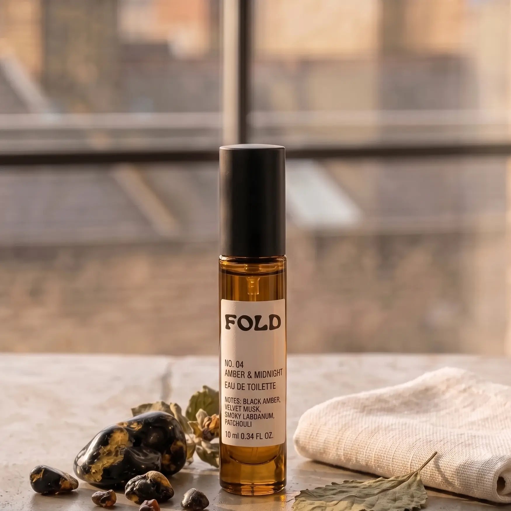 fold Eau de Toilette - No. 04 Amber & Midnight (10ml)