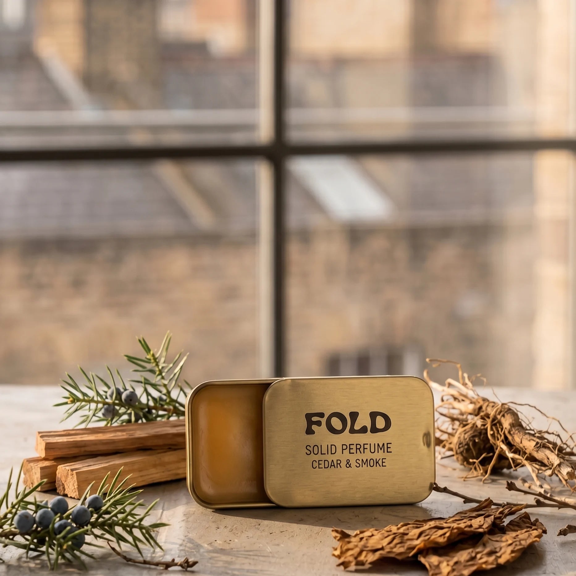 fold Solid Perfume - Cedar & Smoke